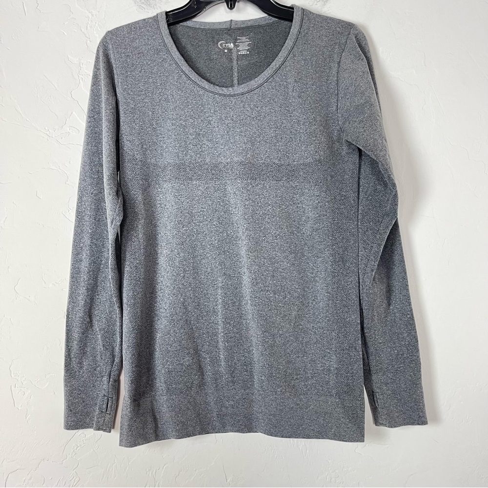 Zyia Active Shirt Seamless Solid Gray Long Sleeve Athletic Workout‎ Top Tee Run